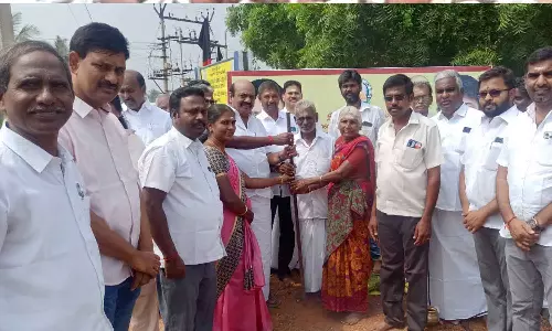 பல்லடம் அருகே ரூ.52 லட்சம் மதிப்பீட்டில் நலத்திட்டபணிகள் அமைக்க பூமி பூஜை - செல்வராஜ் எம்.எல்.ஏ. அடிக்கல் நாட்டினார்