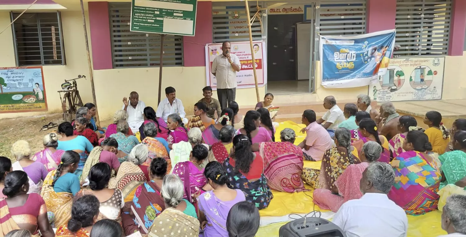 அரசு மதுபான கடையை அகற்ற தீர்மானம் அரசு மதுபான கடையை அகற்ற தீர்மானம்