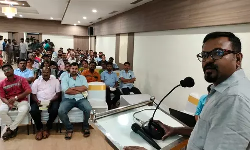 உரிமம், பதிவு சான்று இல்லாமல்இனிப்பு, காரம் விற்றால் ரூ.5 லட்சம் அபராதம்