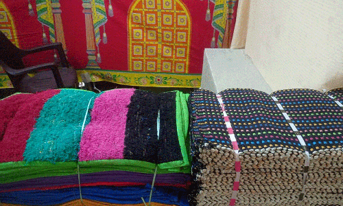 அந்தியூர் பகுதிகளில் மேட் தயாரிக்கும் பணி தீவிரம்