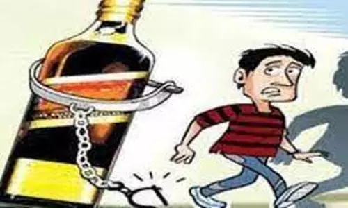 அனுமதியின்றி மது பாட்டில்கள் விற்ற 6 பேர் கைது