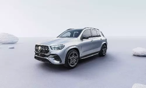 வேற லெவல் அப்கிரேடுகள்.. சக்திவாய்ந்த பென்ஸ் எஸ்.யு.வி. அறிமுகம்