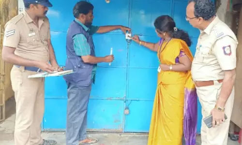 தடை செய்யப்பட்ட புகையிலை விற்ற கடைகளுக்கு சீல்
