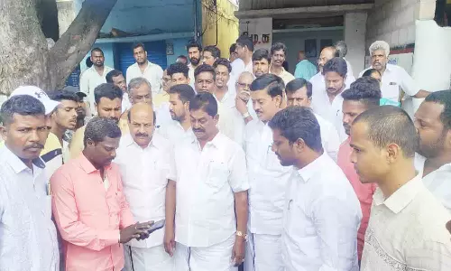 நீட் தேர்வுக்கு எதிராக கையெழுத்து இயக்கம்