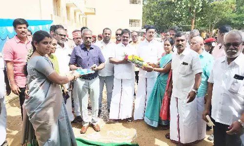 ரூ.3 கோடியில் விளையாட்டு அரங்கம் கட்ட அடிக்கல்