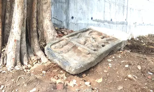 சாலை விரிவாக்க பணிக்காக அகற்றப்பட்ட புலிக்குத்தி சிற்ப கல் மீண்டும் நடப்படும் - நெடுஞ்சாலைத்துறையினர் உறுதி