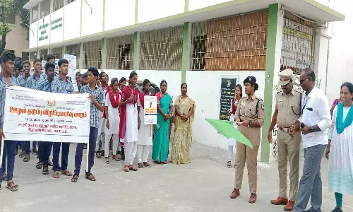 ஊழல் தடுப்பு குறித்து போலீசார் விழிப்புணர்வு ஊர்வலம்