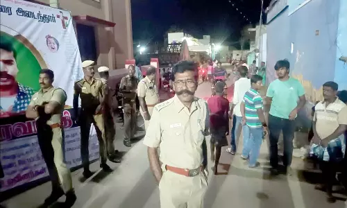 சப்-இன்ஸ்பெக்டர் மீது தாக்குதல்