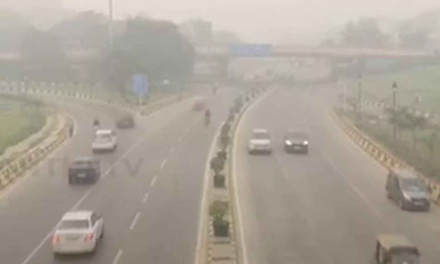 காற்று மாசு அதிகரிப்பு எதிரொலி: டெல்லியில் திட்டமிட்டபடி நாளை போட்டி நடைபெறுமா? காற்று மாசு அதிகரிப்பு எதிரொலி: டெல்லியில் திட்டமிட்டபடி நாளை போட்டி நடைபெறுமா?