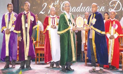 புனித சவேரியார் கத்தோலிக்க பொறியியல் கல்லூரியில் பட்டமளிப்பு விழா