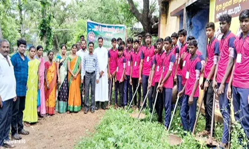 மாதாபட்டணம் பள்ளியில் நாட்டு நலப்பணித் திட்ட சிறப்பு முகாம்