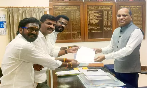 பாரம்பரிய ரெயில்களை மீண்டும் இயக்க வேண்டும்-பா.ஜனதா நிர்வாகி ரெயில்வே மேலாளரிடம் மனு