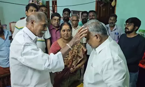 புஸ்சி ஆனந்திடம் நலம் விசாரித்து ஆசி வழங்கிய முதல்-அமைச்சர் ரங்கசாமி