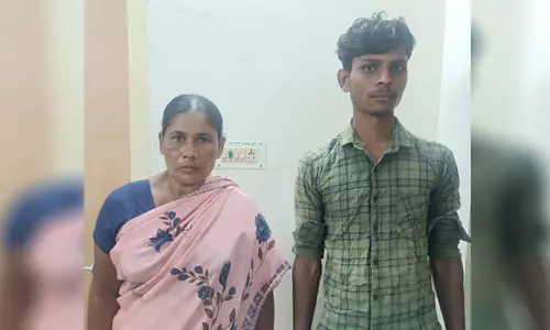 கபிலர்மலை அருகே கஞ்சா விற்ற  பெண் உள்பட 2 பேர் கைது