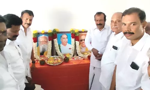 மது அருந்துவோரை திருத்தும் டாஸ்மாக் ஊழியர்களுக்கு சன்மானம்- அமைச்சர் முத்துசாமி பேட்டி