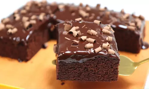 ஓவன் இல்லாமல் சாக்லேட் பிரவுனி