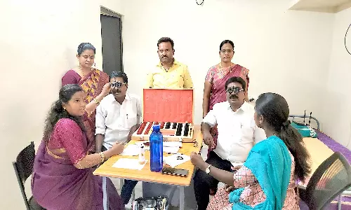 இலவச கண் சிகிச்சை முகாம்