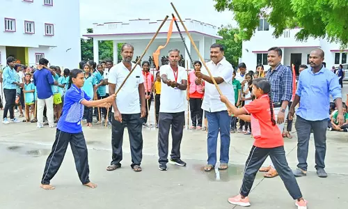 விளாத்திகுளத்தில் சிலம்பப் போட்டியை தொடங்கி வைத்த எம்.எல்.ஏ.