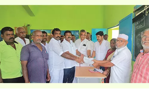 ராதாபுரம் ஒன்றிய பகுதிகளில் வாக்காளர் சிறப்பு முகாம்களில் ஆய்வு