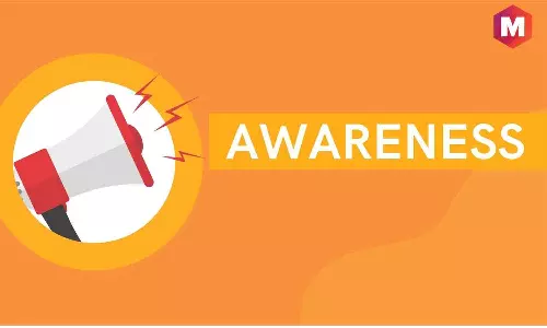 விபத்தில்லா தீபாவளி குறித்து அவினாசியில் தீயணைப்புத்துறையினா் விழிப்புணா்வு