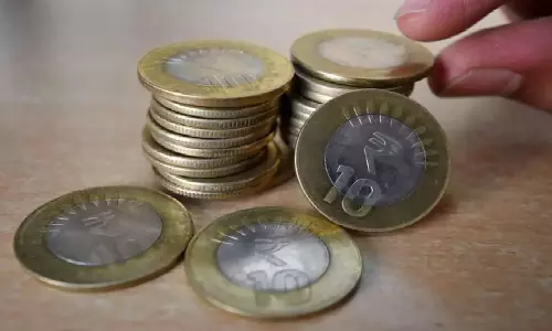 10 ரூபாய் நாணயத்தை வாங்க மறுத்தால் சிறை- ராமநாதபுரம் மாவட்ட ஆட்சியர்