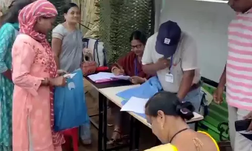 மிசோரம், சத்தீஸ்கரில் விறுவிறுப்பான ஓட்டுப்பதிவு: மாவோயிஸ்டுகள் இன்றும் வெடிகுண்டு தாக்குதல்