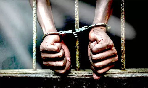 குடிநீர் திட்ட மேற்பார்வையாளரை தாக்கியவர் கைது