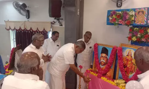 திருச்செந்தூரில் இந்து ஆட்டோ தொழிலாளர் முன்னணி சங்க செயற்குழு கூட்டம்