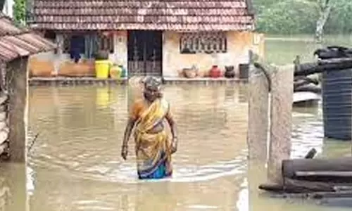 இடையபட்டி ஊராட்சியில் மழைநீர் வீடுகளில் புகுந்ததால் மக்கள் அவதி