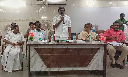 அம்பத்தூர் மண்டலத்தில் வடகிழக்கு பருவமழை குறித்து ஆலோசனை கூட்டம்