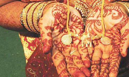 தோஷங்கள் நீக்கும் ஆலய வழிபாடு: மாங்கல்ய தோஷமா-மங்கலகுடி செல்லுங்கள்