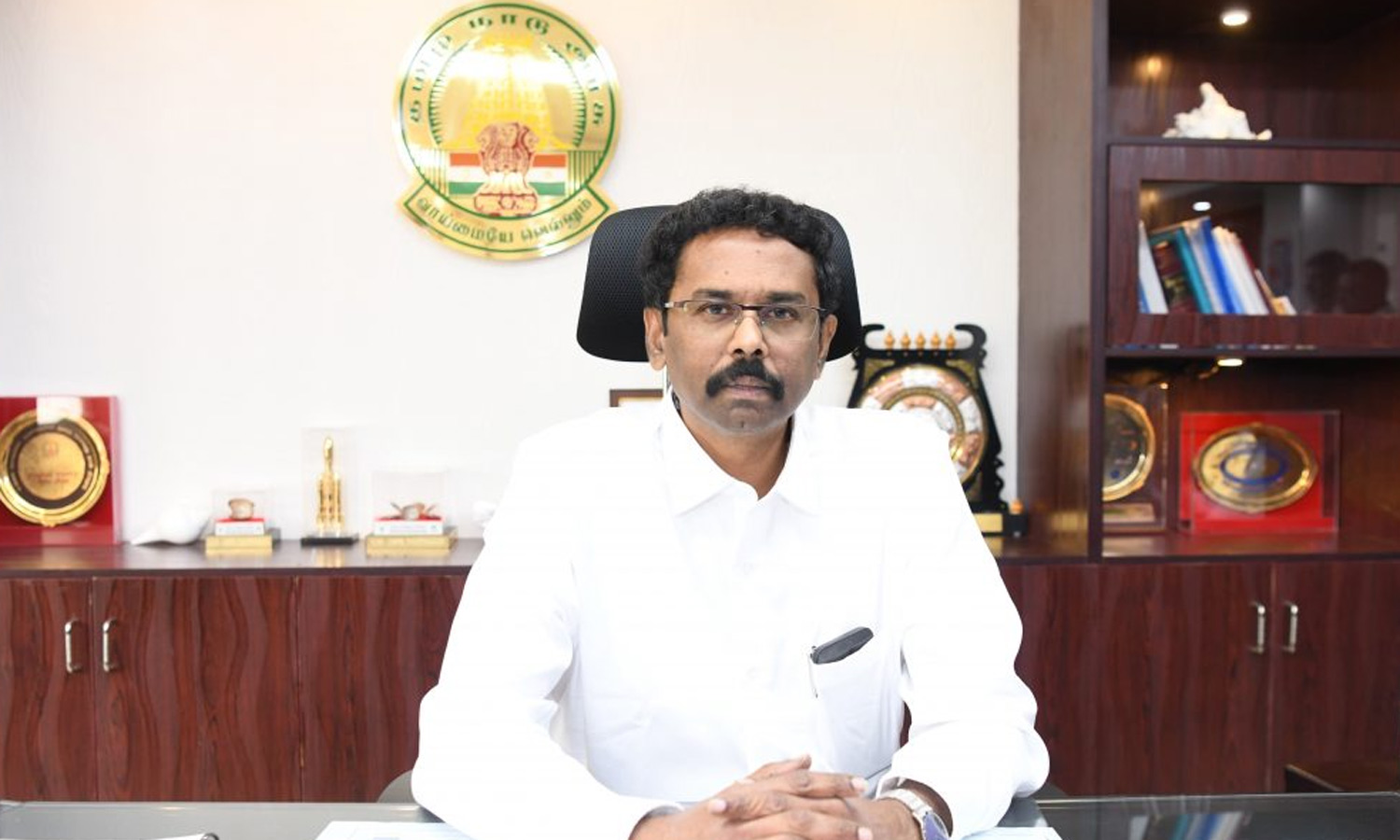 தூத்துக்குடி மாவட்டத்திற்கு 18-ந்தேதி உள்ளூர் விடுமுறை: கலெக்டர் லெட்சுமிபதி அறிவிப்பு