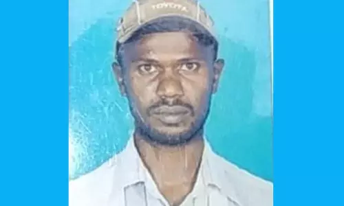 களக்காடு அருகே தொழிலாளி வெட்டிக்கொலை- உறவினருக்கு வலைவீச்சு