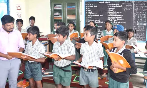 வளர்ச்சி பணிகள் குறித்து மாவட்ட கலெக்டர் ஆய்வு