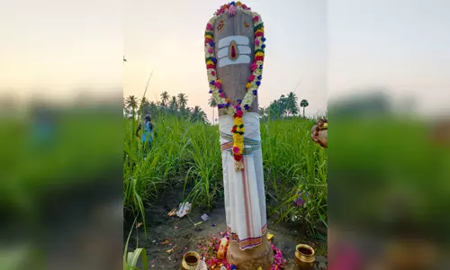 தமிழகத்தின் மிகப் பெரிய 11 அடி சிவலிங்கத்தை இடமாற்றம் செய்ய சிவனடியார்கள் வலியுறுத்தல்