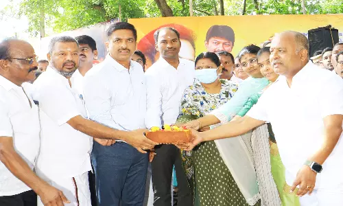 தெள்ளை மலை கிராமத்திற்கு ரூ.11.50 கோடியில் தார்சாலை அமைக்கும் பணி