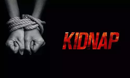 கோவை அருகே  பிளஸ்-2 மாணவியை கடத்திய வாலிபர்