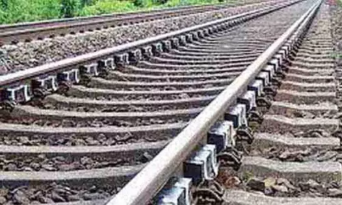 நவீன கேமரா மூலம் ரெயில்வே தண்டவாளங்கள் ஆய்வு