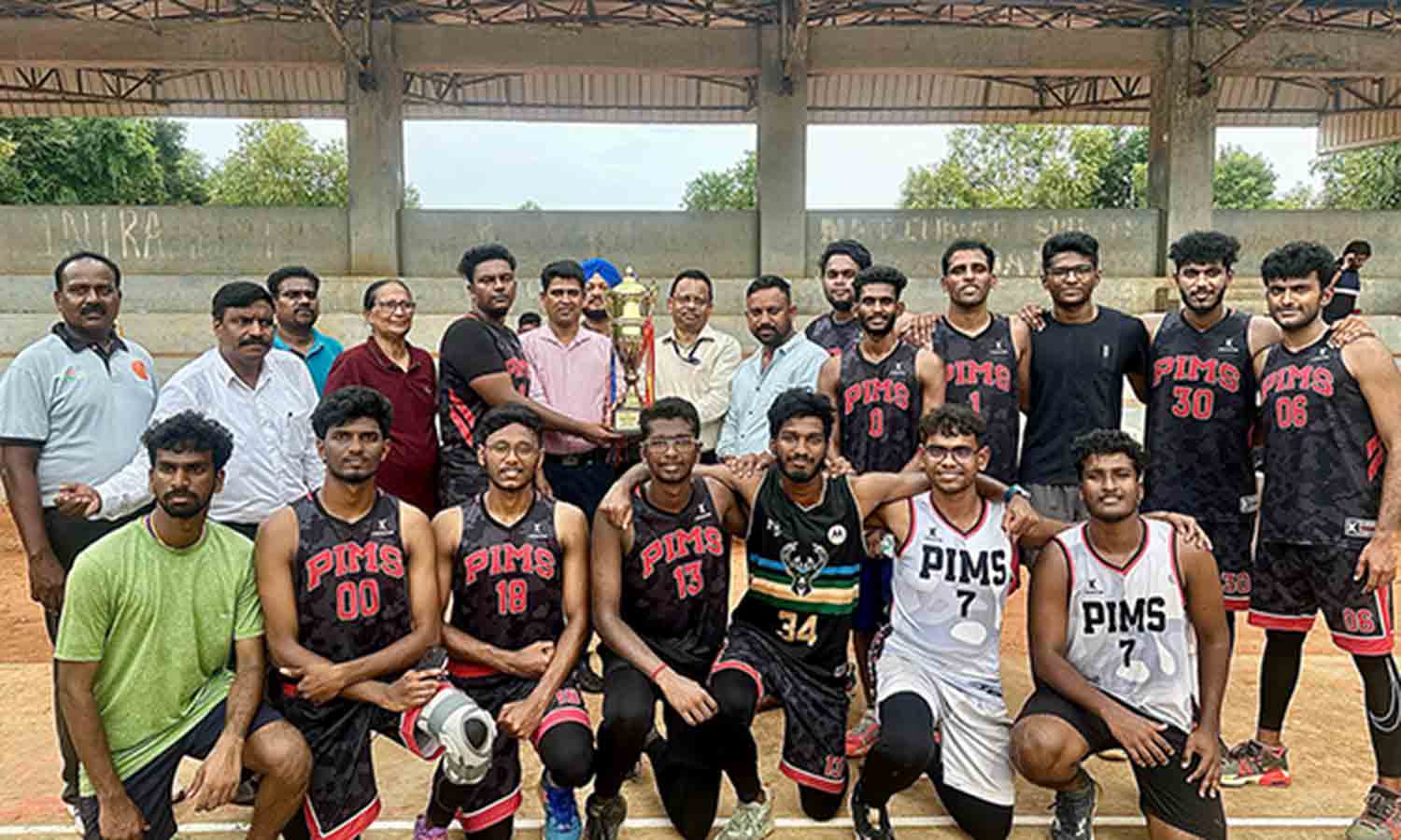 கூடைப்பந்து ஆண்கள் பிரிவில் பிம்ஸ் அணி வெற்றி