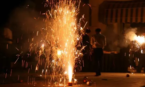 தீபாவளி பண்டிகையையொட்டி செங்கல்பட்டு மாவட்ட பாதுகாப்பு பணியில் 500 போலீசார்