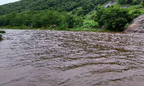 70 அடியை எட்டிய வைகை அணை நீர்மட்டம்: தண்ணீர் திறக்க ஆயத்த நிலையில் அதிகாரிகள்