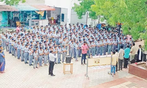 சங்கரன்கோவில் பகுதியில் விழிப்புணர்வு துண்டு பிரசுரம் விநியோகம்