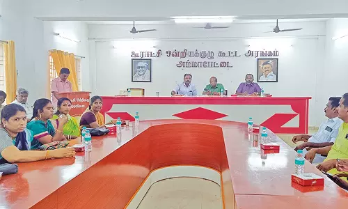 அம்மாபேட்டையில் ஊராட்சி ஒன்றிய குழுகூட்டம்