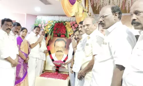 கும்மிடிப்பூண்டி கி.வேணு உருவப்படம் திறப்பு