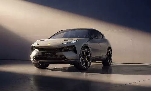 600 கி.மீ. ரேன்ஜ்.. இந்தியாவில் அறிமுகமான லோட்டஸ் எலெக்ட்ரிக் கார்..