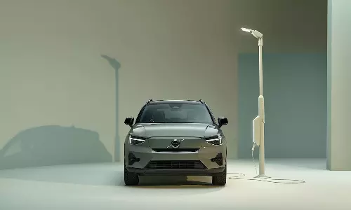 காருக்கு ரூ. 6.95 லட்சம் தள்ளுபடி - ஆர்டர் போட்டீங்களா?