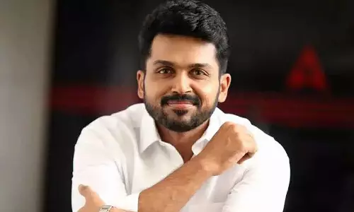 ரசிகர்களுடன் ஜப்பான் முதல் காட்சியை பார்த்த கார்த்தி