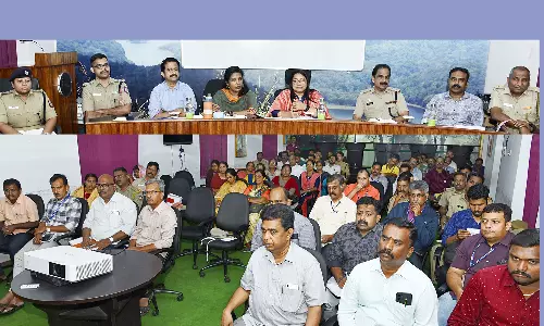 சபரிமலை அய்யப்பன் கோவில் மகரஜோதி வழிபாடு : பக்தர்கள் பாதுகாப்பு, அடிப்படை வசதிகள் குறித்து முன்னேற்பாடு கூட்டம்