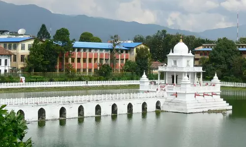 தீபாவளி அன்று மட்டும் திறக்கும் கோவில்!