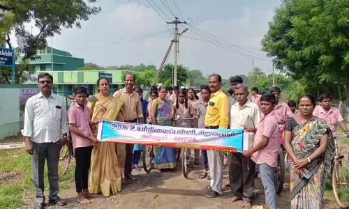 சிறுவளூர் கிராமத்தில் மாசற்ற தீபாவளி விழிப்புணர்வு பேரணி